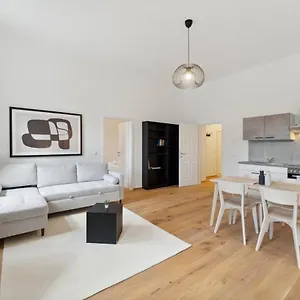 center-wien-designer-central-modern-apartment.vienna-besthotels.com/